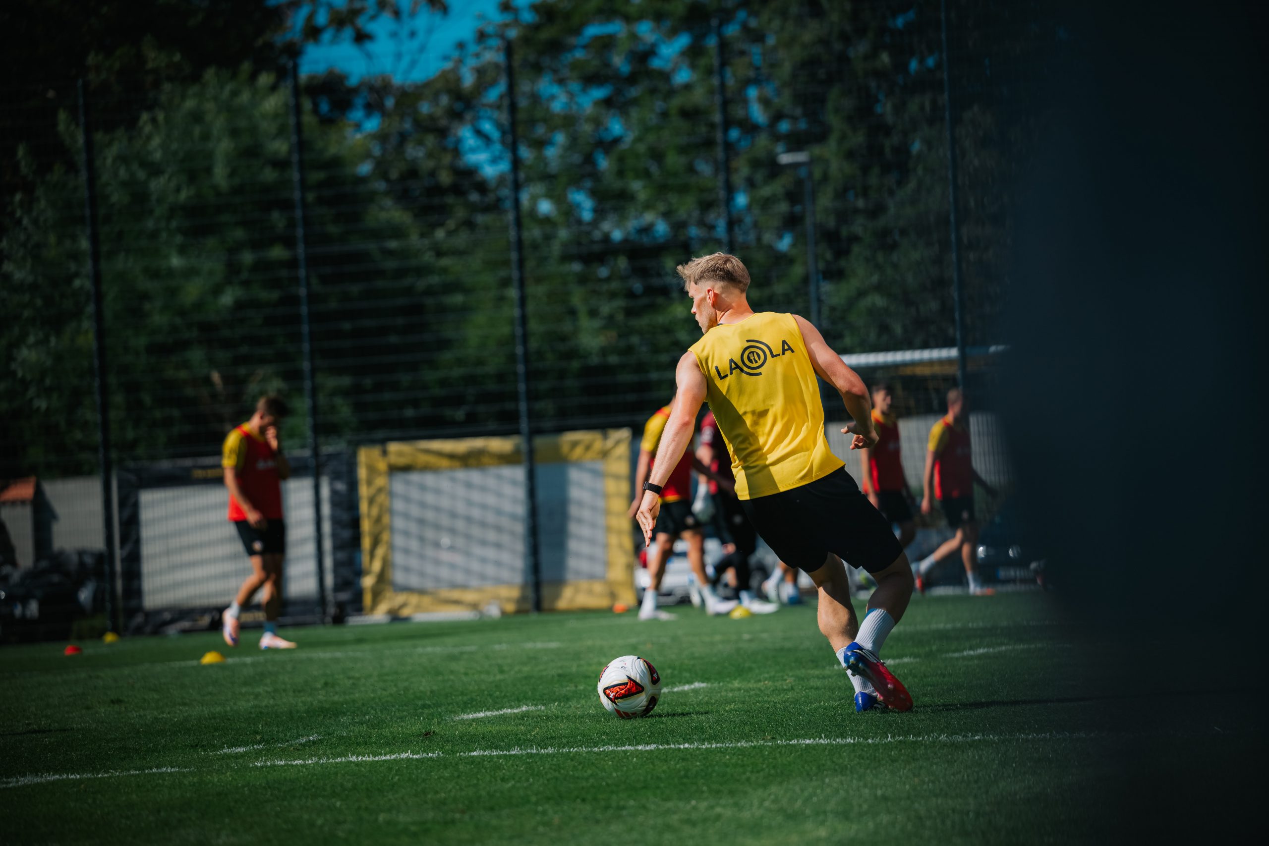 Beitragsbild - La Ola bleibt Partner der SG Dynamo Dresden